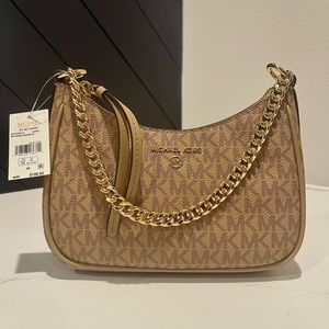 NWT Michael Kors Pouchette